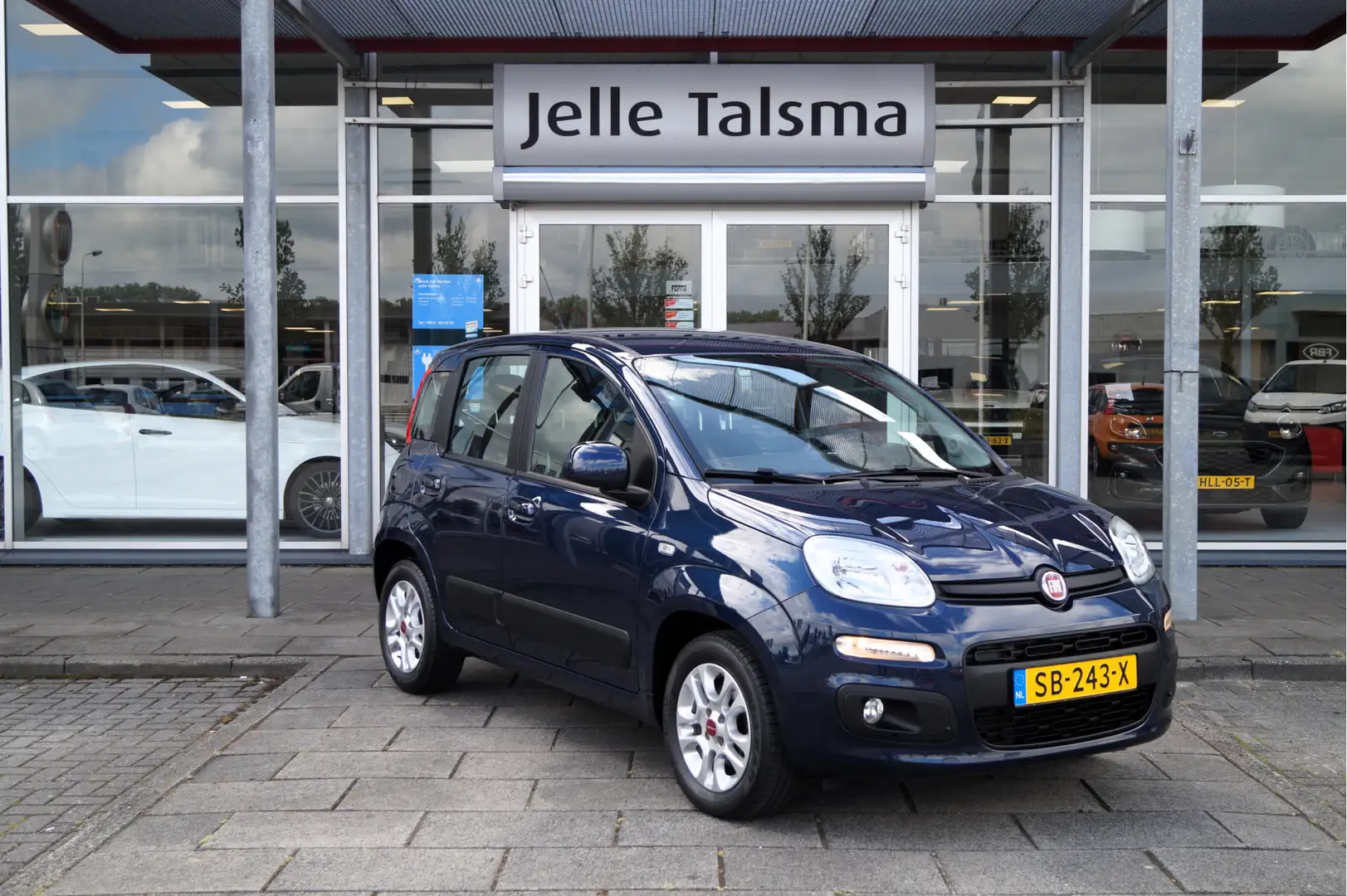 Fiat Panda 1.2 Lounge | Climate control | Bluetooth | Lm velg Azul - 2