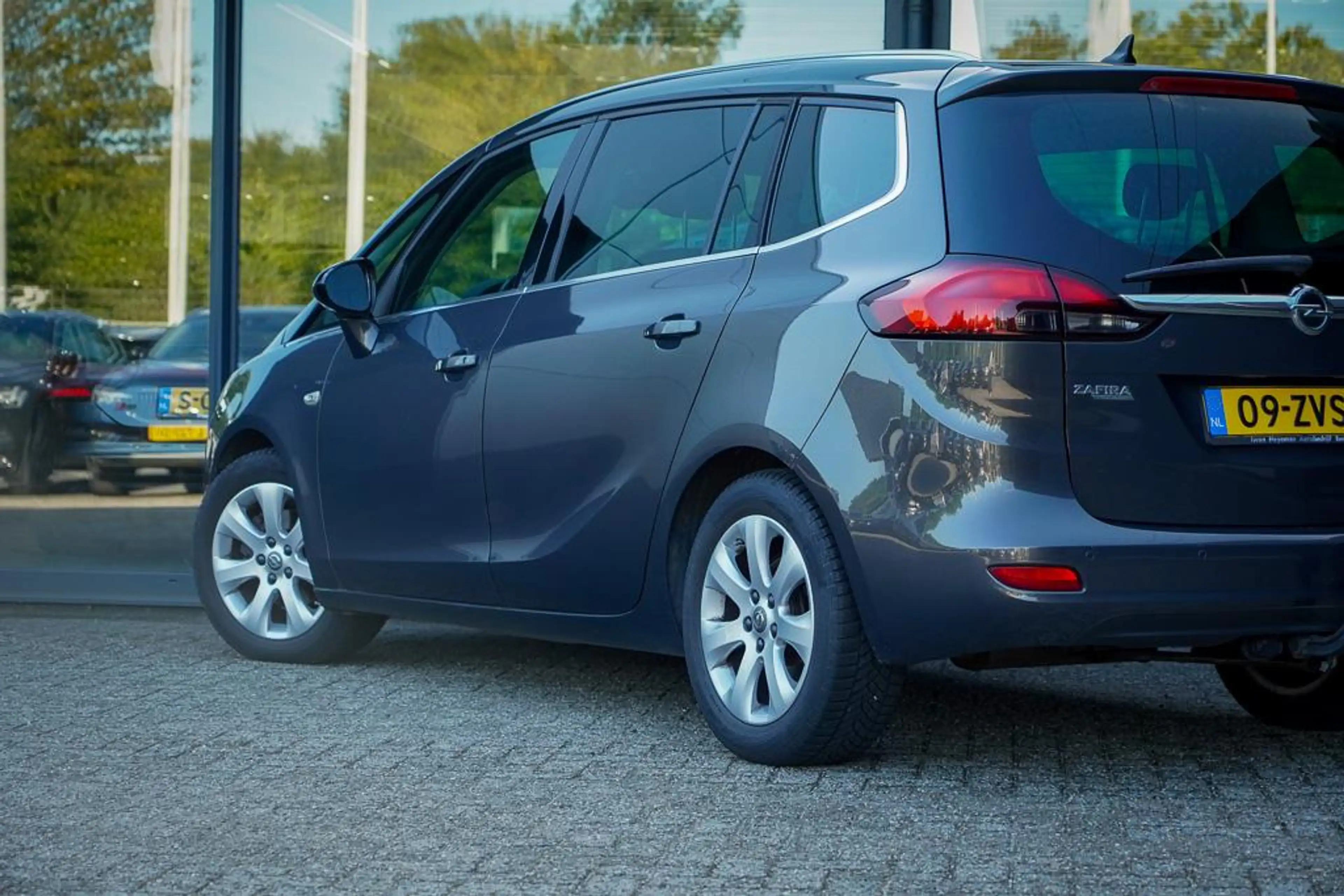 Opel Zafira Tourer 1.4 Design Edition / Trekhaak / Navi / Meeneemprij — photo 24