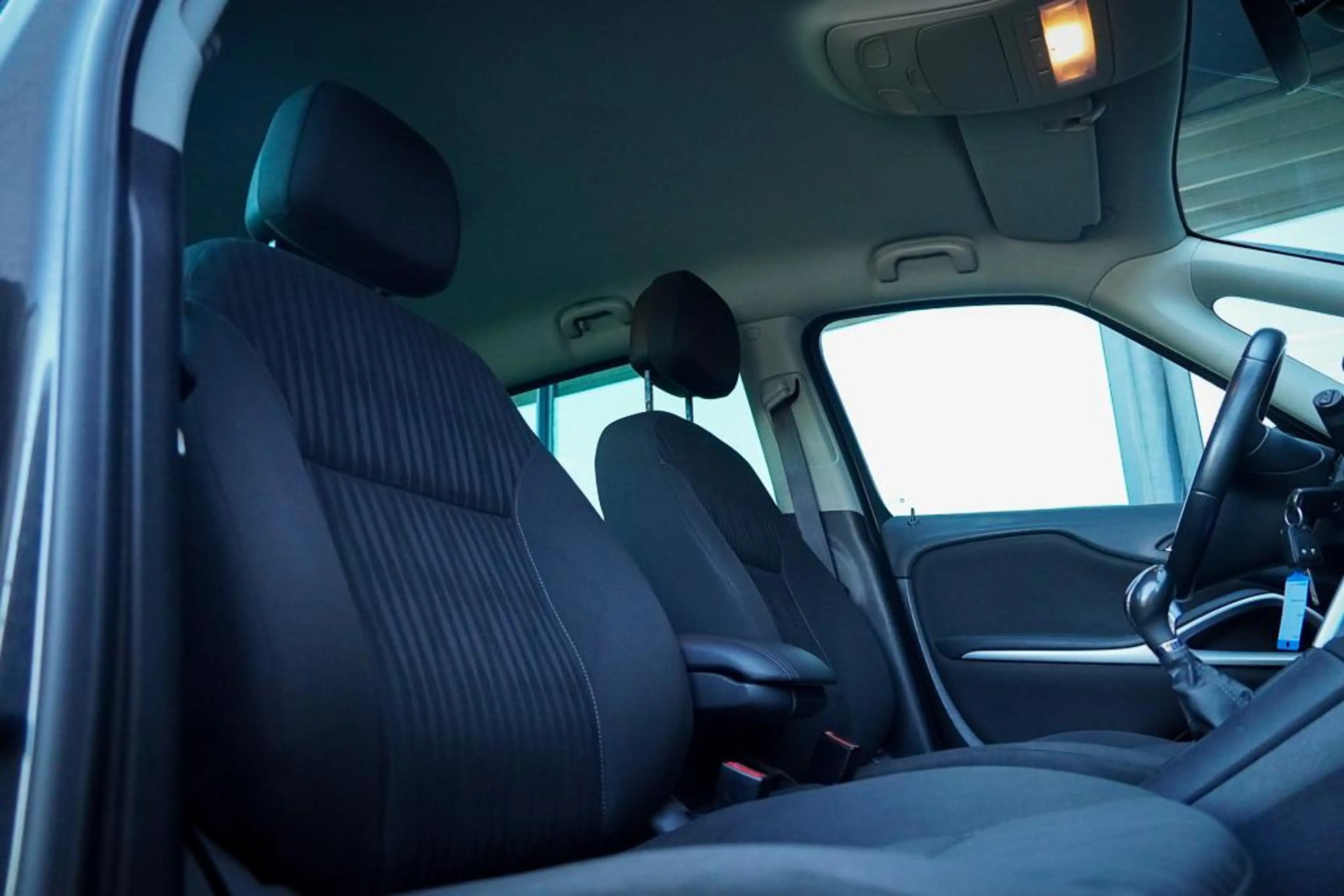 Opel Zafira Tourer 1.4 Design Edition / Trekhaak / Navi / Meeneemprij — photo 18