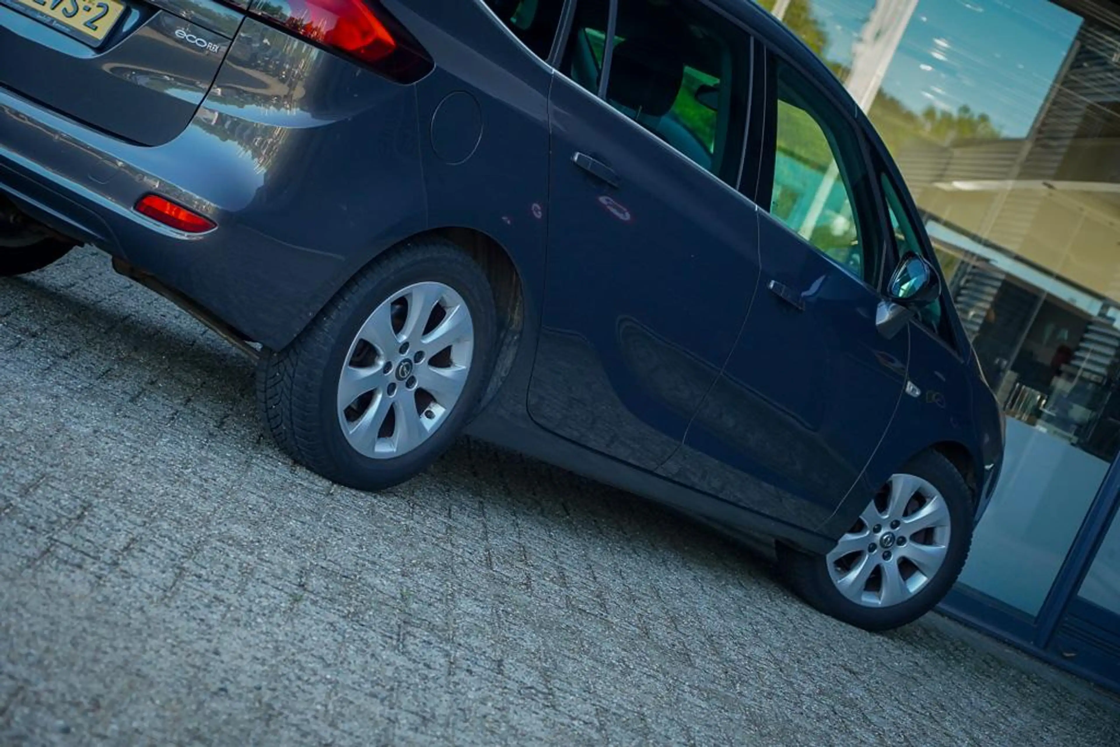 Opel Zafira Tourer 1.4 Design Edition / Trekhaak / Navi / Meeneemprij — photo 21