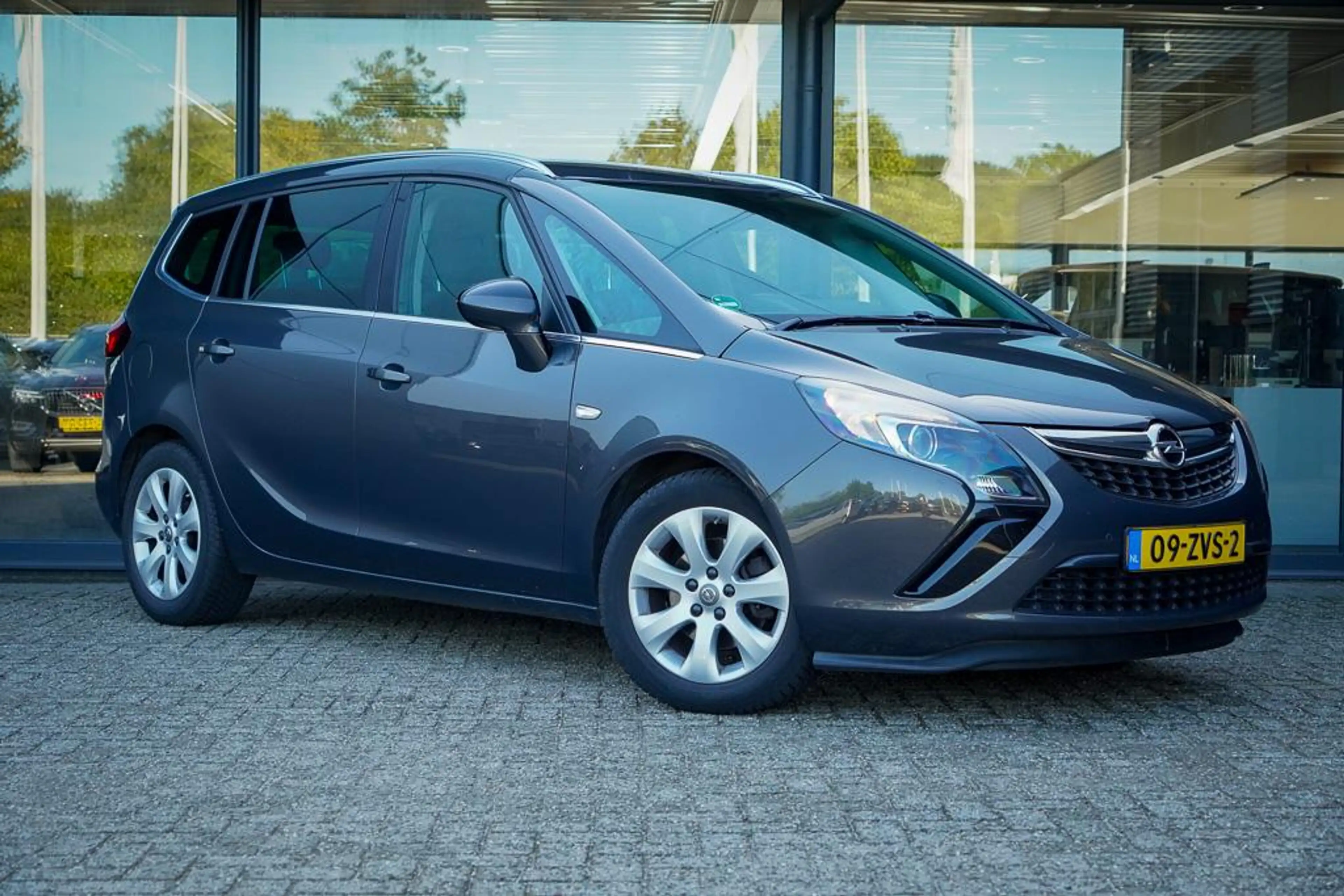 Opel Zafira Tourer 1.4 Design Edition / Trekhaak / Navi / Meeneemprij — photo 12