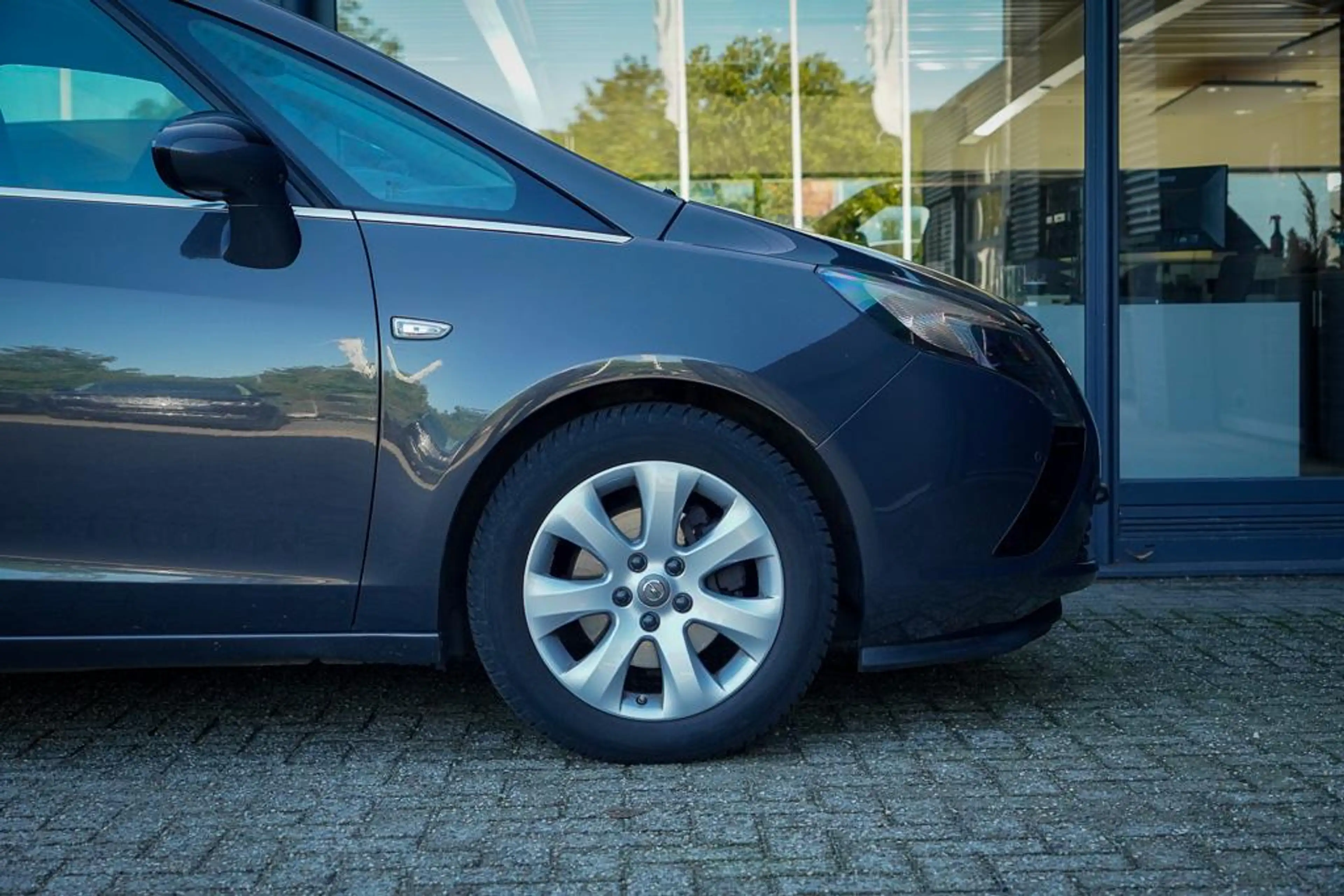 Opel Zafira Tourer 1.4 Design Edition / Trekhaak / Navi / Meeneemprij — photo 11