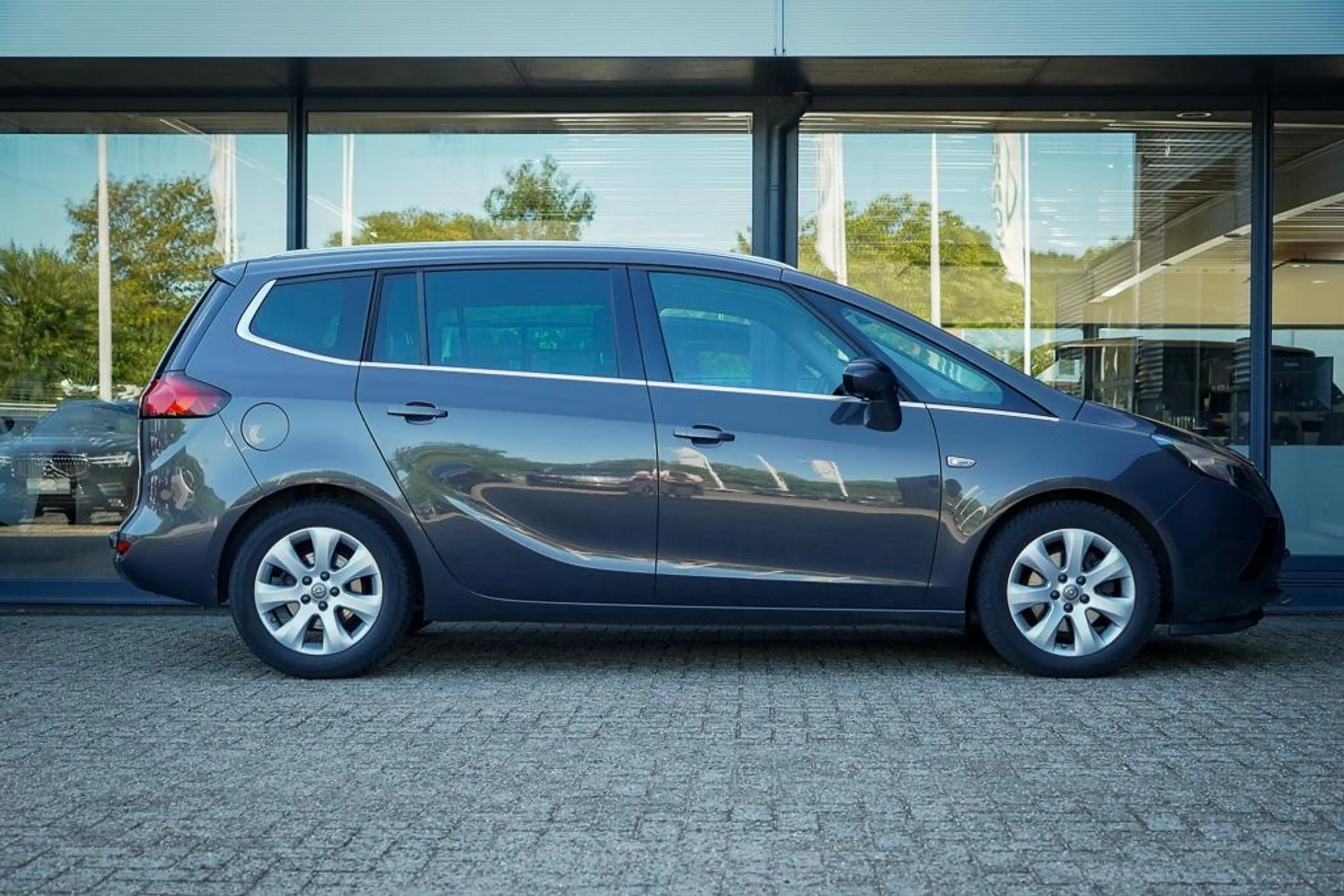 Opel Zafira Tourer 1.4 Design Edition / Trekhaak / Navi / Meeneemprij — photo 13