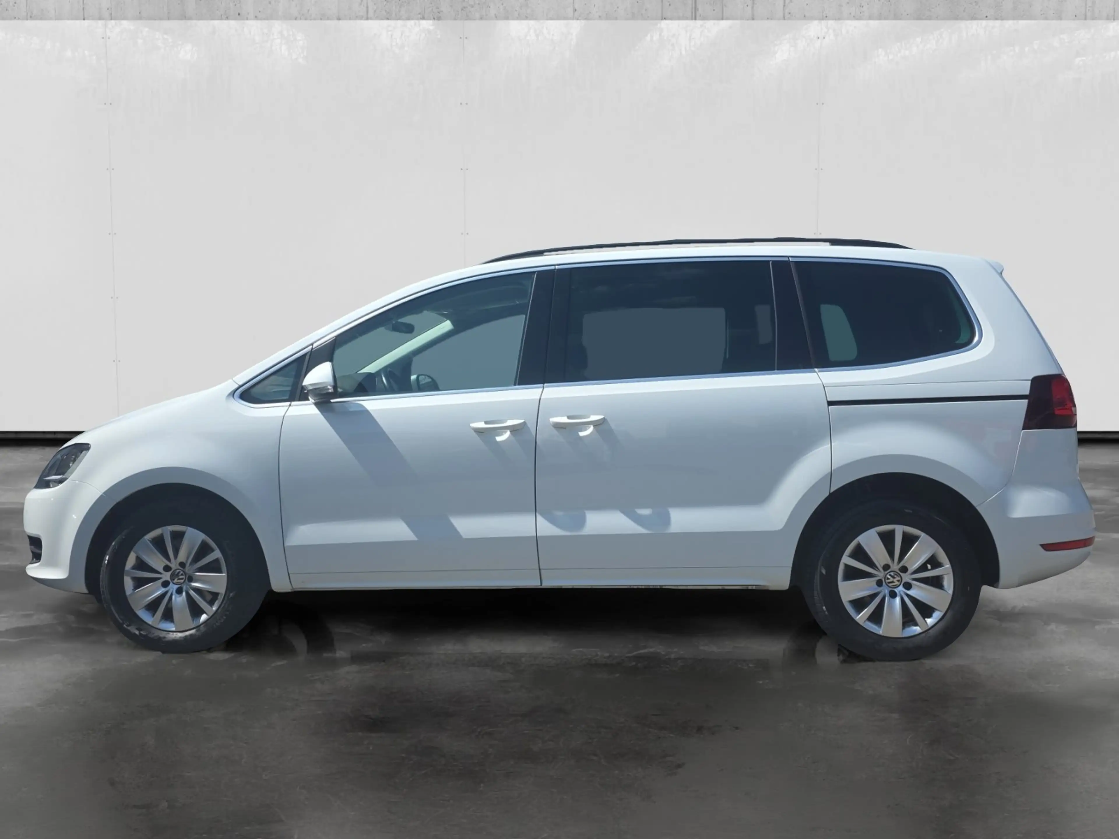 Volkswagen Sharan 1.4 TSI 6-Gang Comfortline NAVI/AHK/KLIMA — photo 2
