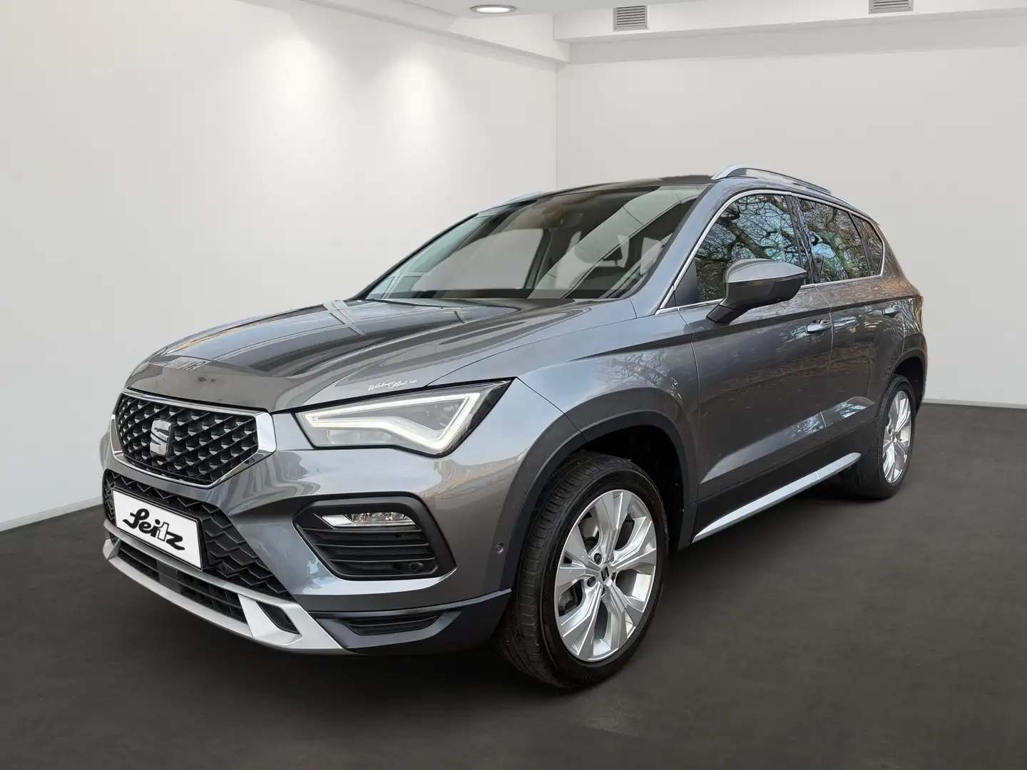 SEAT Ateca 2.0 TDI DSG Xperience AHK. LED. Navi. Rückfahrkame Grijs - 2