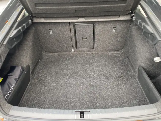 Skoda Octavia view 12
