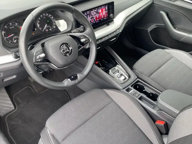 Skoda Octavia view 7