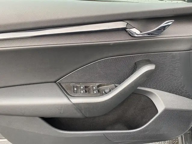 Skoda Octavia view 6