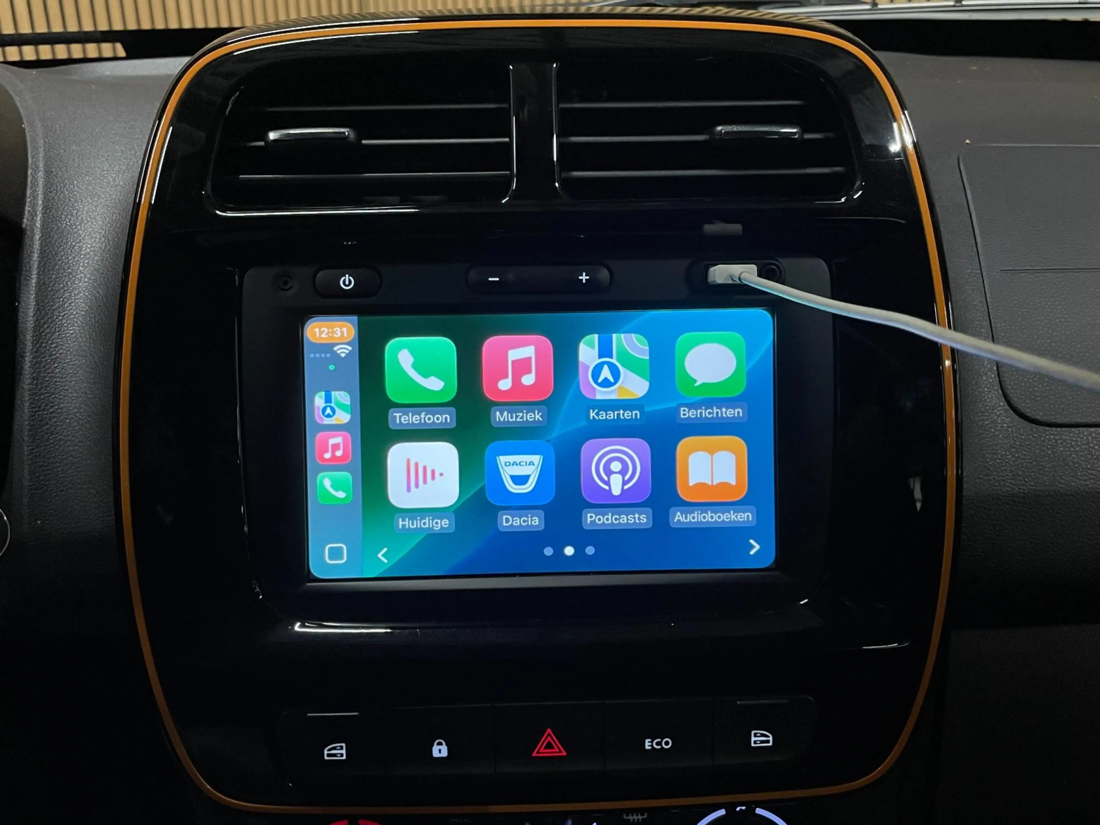 Dacia Spring Comfort Plus (Orange Pack) 27 kWh|AIRCO|LEDER|CARP — photo 8
