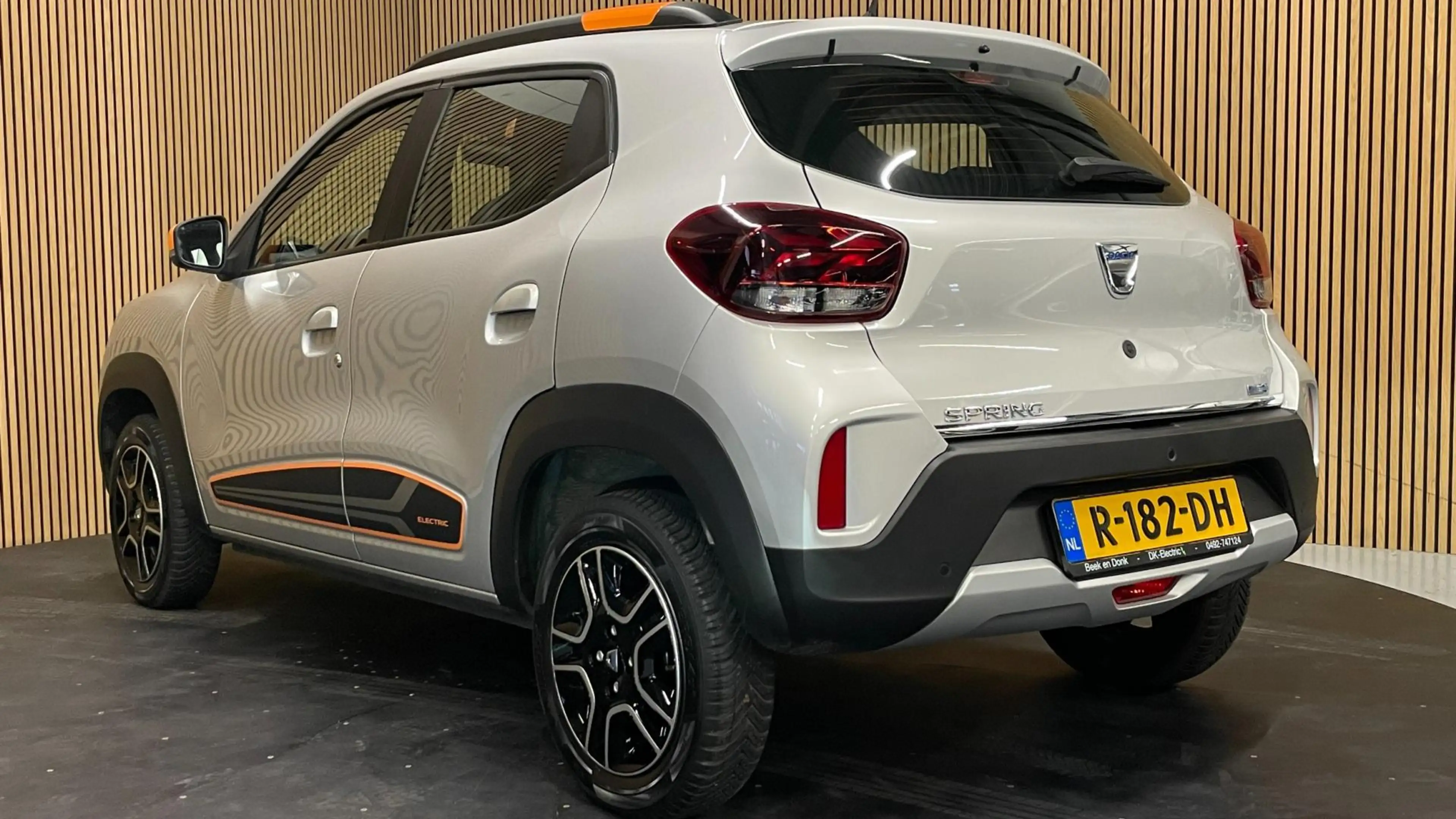 Dacia Spring Comfort Plus (Orange Pack) 27 kWh|AIRCO|LEDER|CARP — photo 12