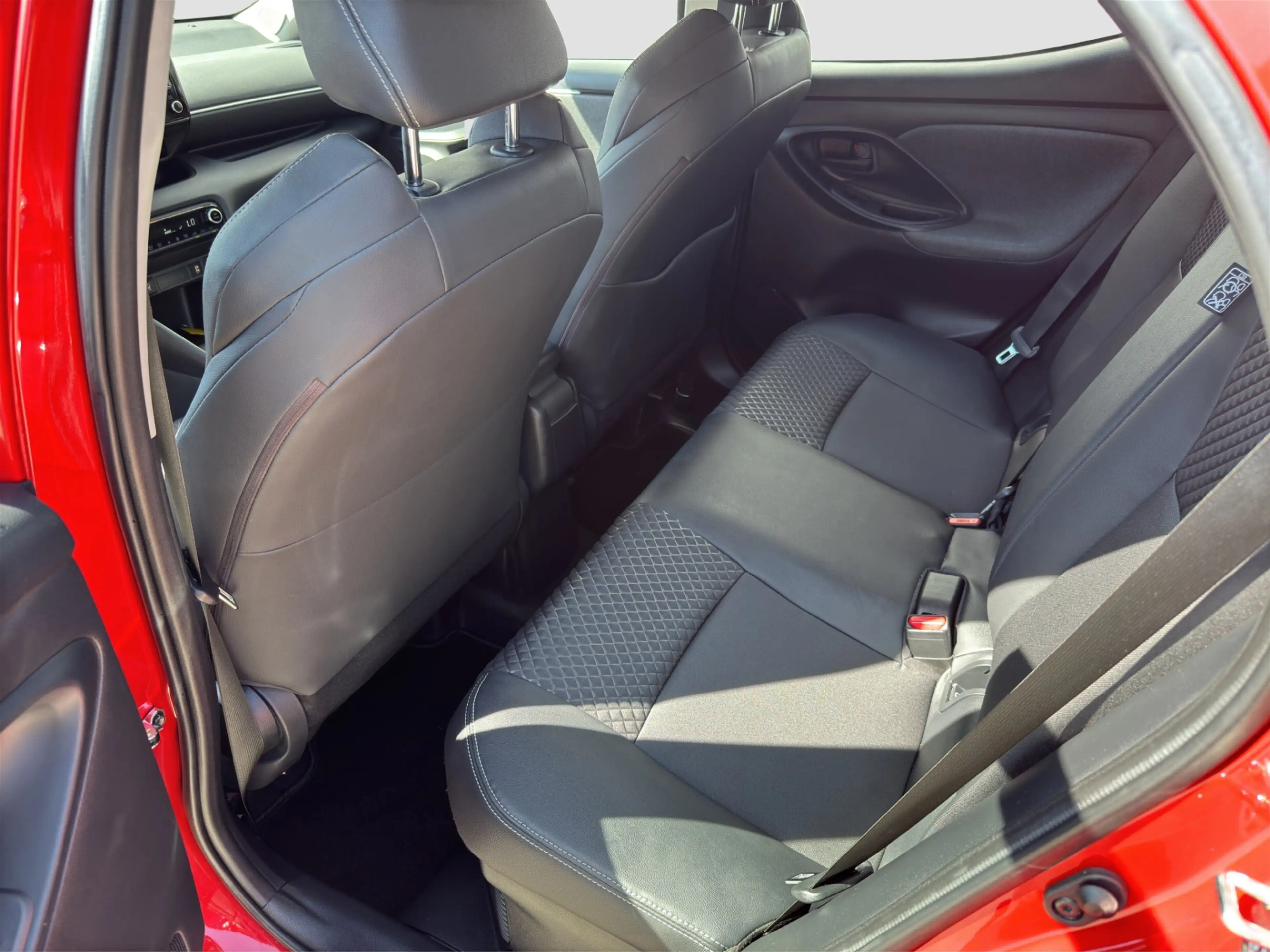 Mazda 2 Hybrid 1.5 Agile Cruise Control | Camera | Leer | — photo 9