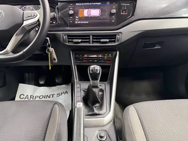 Volkswagen Polo view 12