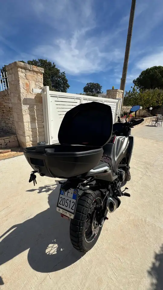 Moto Morini X-Cape