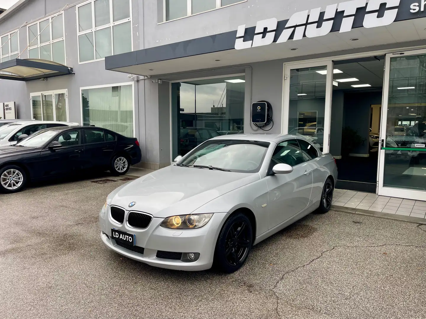 BMW 320 320d Cabrio Futura - 2