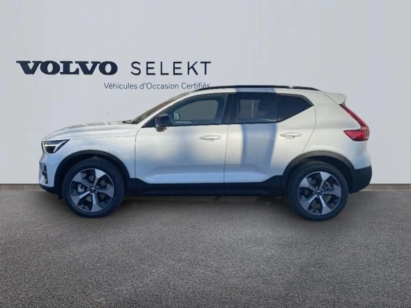 Volvo XC40 B3 163ch Ultra DCT 7 Weiß - 2