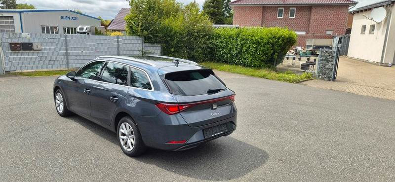 SEAT Leon Sportstourer Style 1 Hand — photo 15