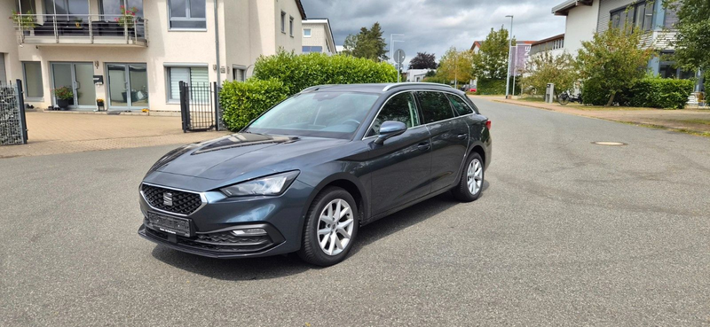 SEAT Leon Sportstourer Style 1 Hand — photo 12
