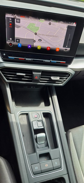 SEAT Leon Sportstourer Style 1 Hand — photo 10