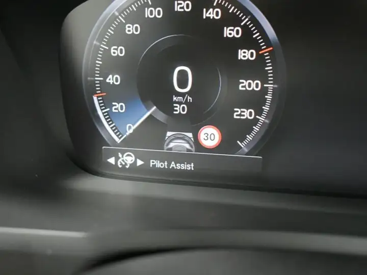 Volvo XC90 2021, foto 19