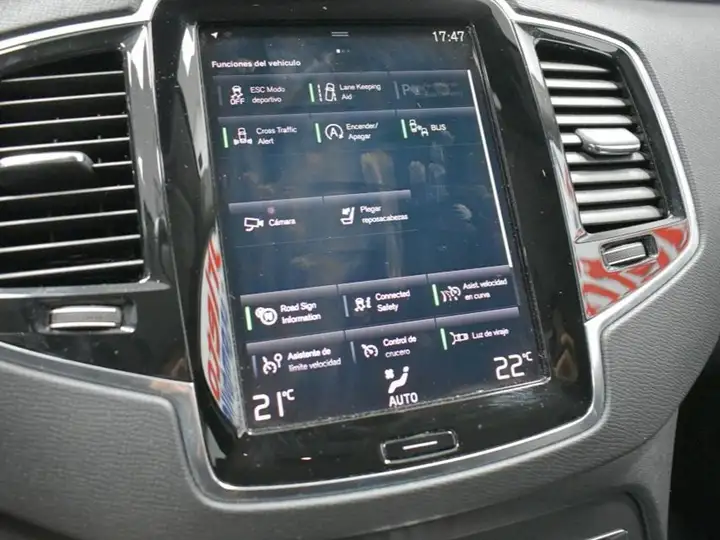 Volvo XC90 2021, foto 14