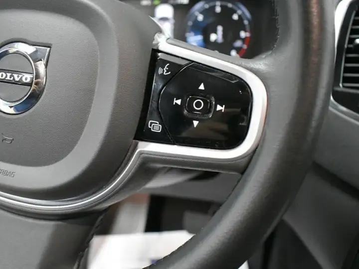 Volvo XC90 2021, foto 26