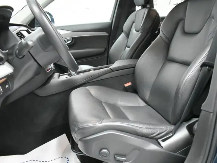 Volvo XC90 2021, foto 7