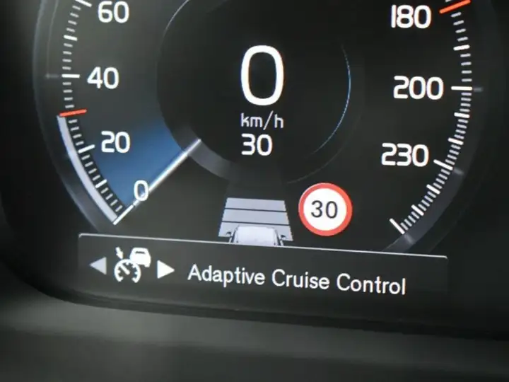 Volvo XC90 2021, foto 20