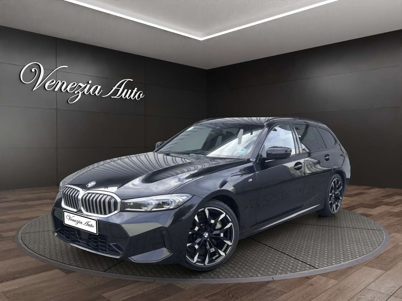 BMW 330 330d Touring M Sport 286cv xDrive Tetto Panoramico 360 HUD ACC Navi Keyless LED Ambient HiFi