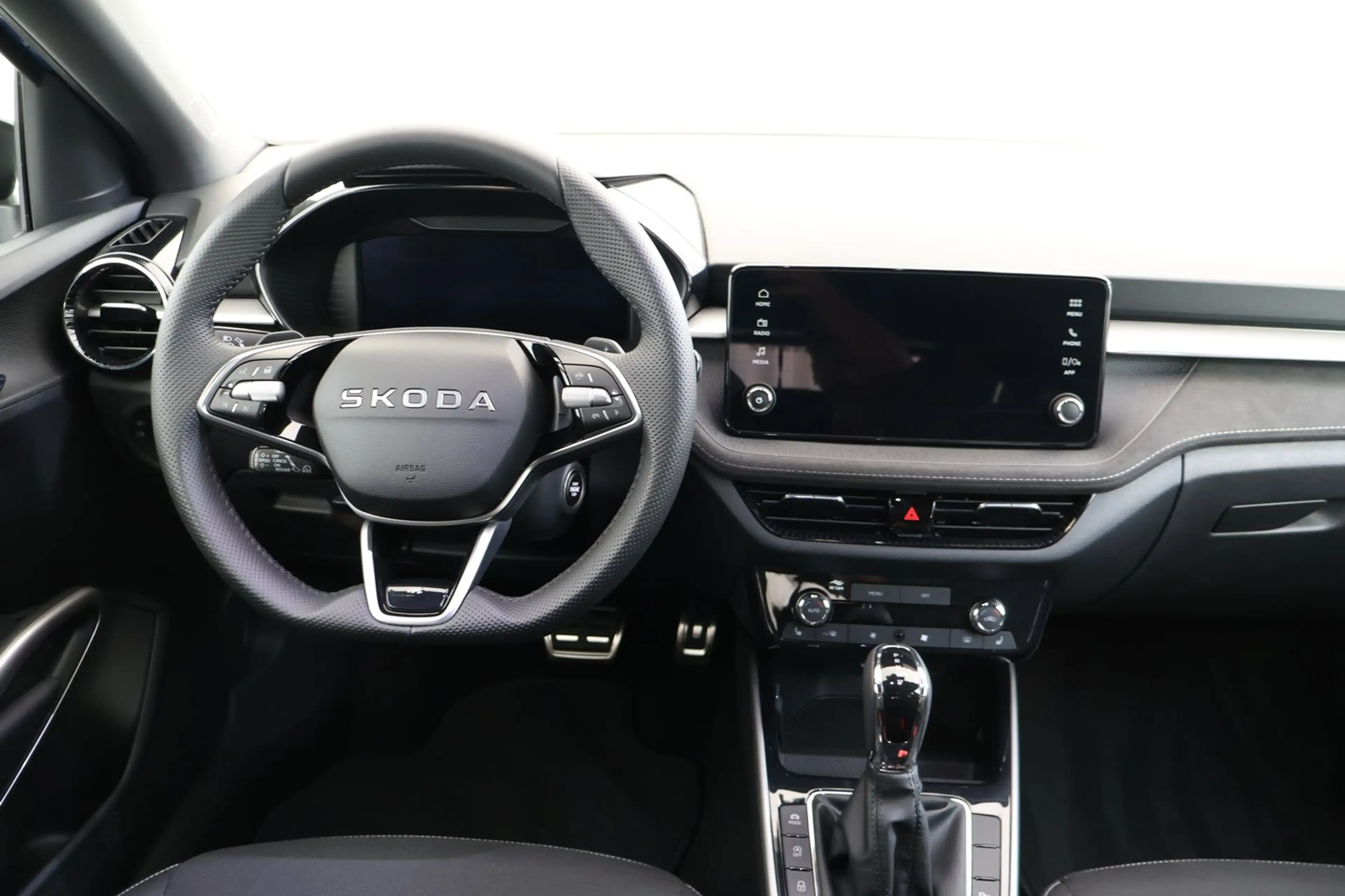 Skoda Fabia Monte Carlo TSI DSG — photo 5