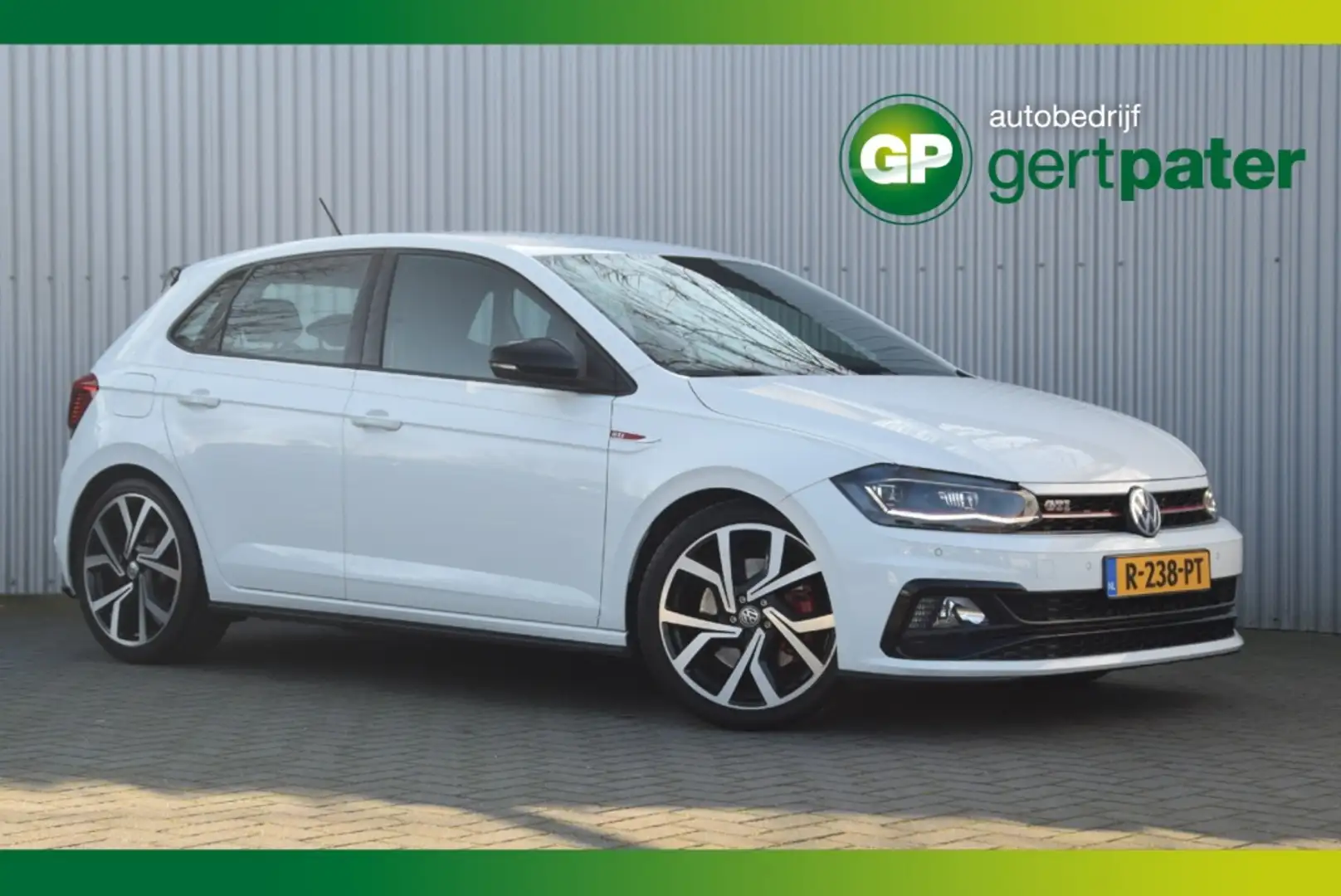 Volkswagen Polo 2.0TSI GTI LED/18 Inch/PDC/Carplay Wit - 1