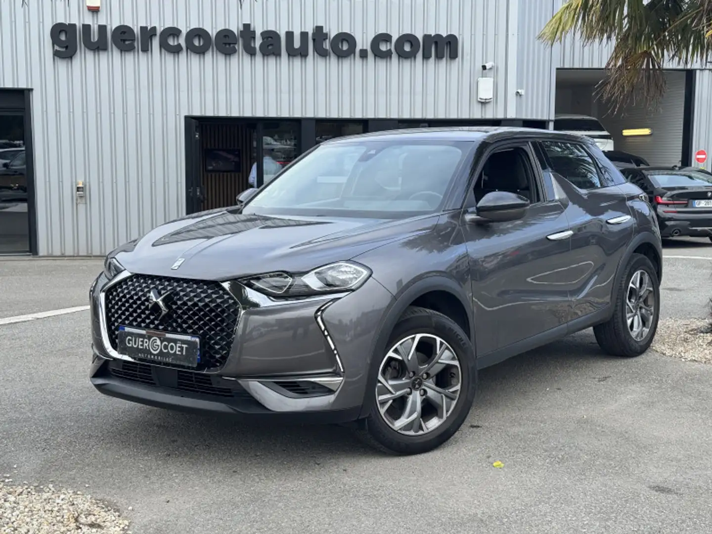 DS Automobiles DS 3 Crossback PURETECH 100CH BUSINESS Gris - 2