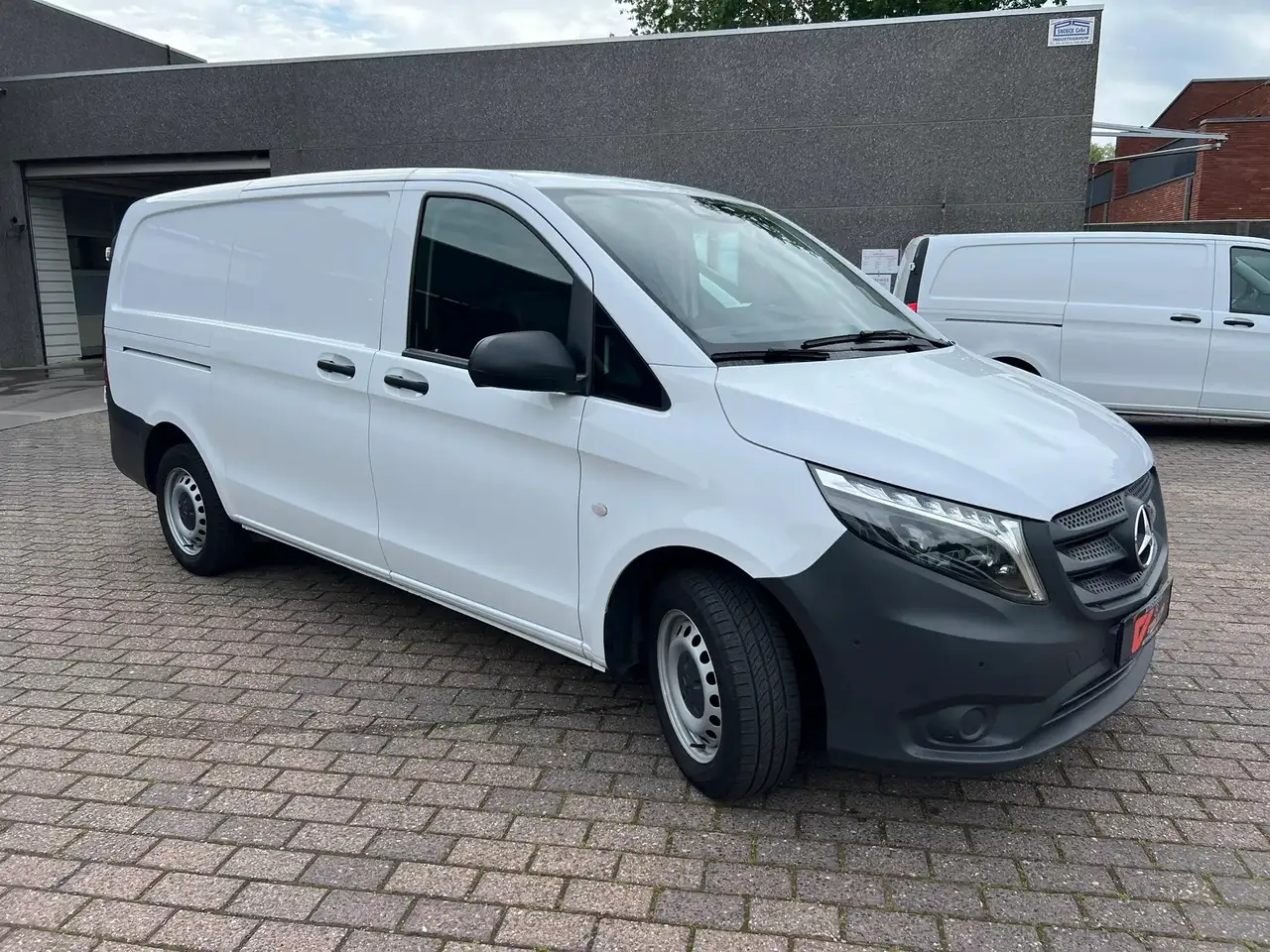 Mercedes-Benz Vito 116 L2 RWD AUTO (28.250€ex.) — foto 3