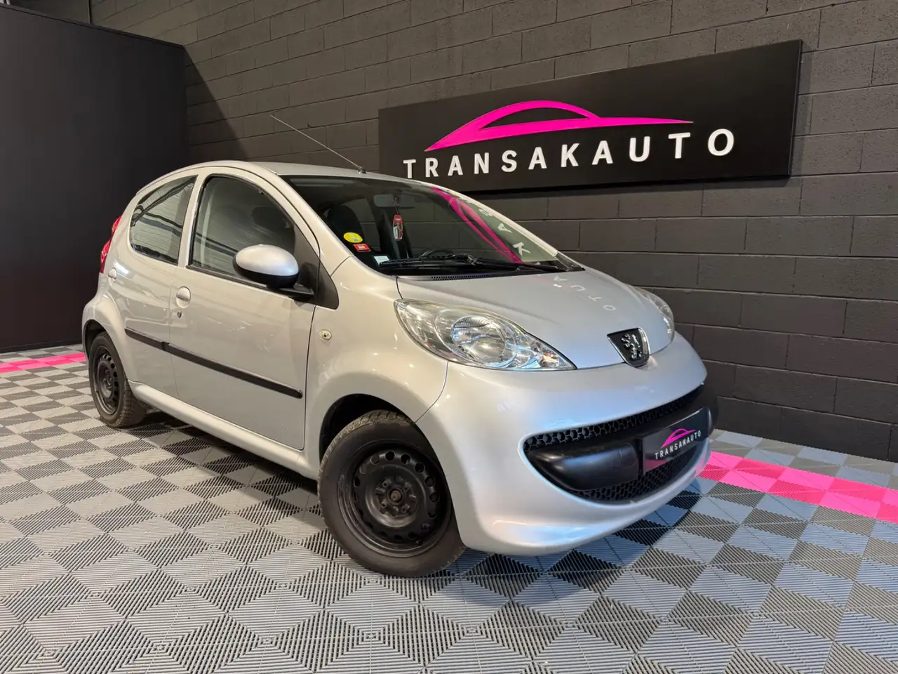 Peugeot 107 1.0e 12V 68ch 2-Tronic Trendy