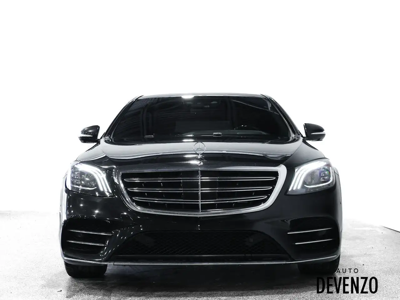 Mercedes-Benz S-Class photo Mercedes-Benz S-Class