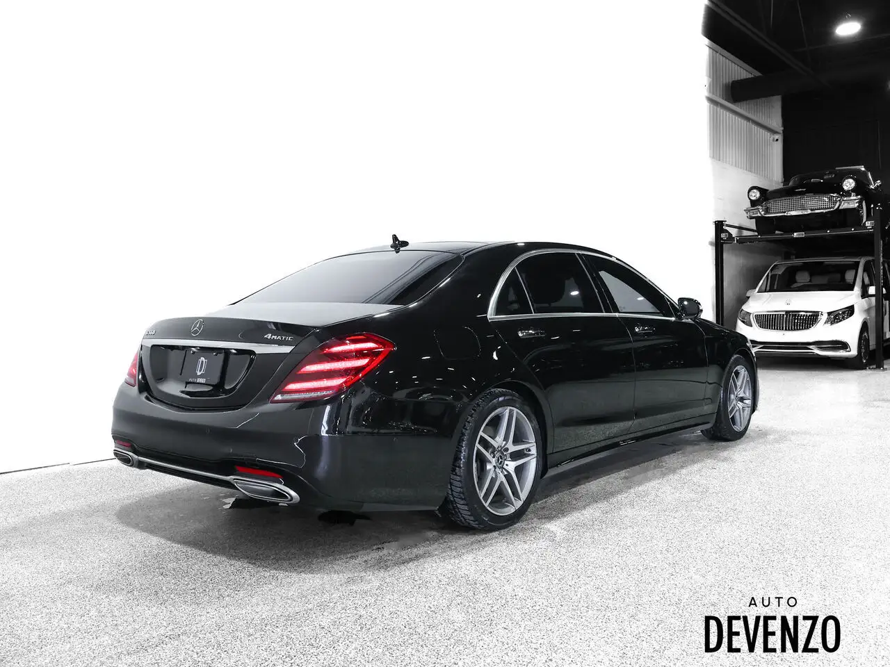 Mercedes-Benz S-Class photo Mercedes-Benz S-Class