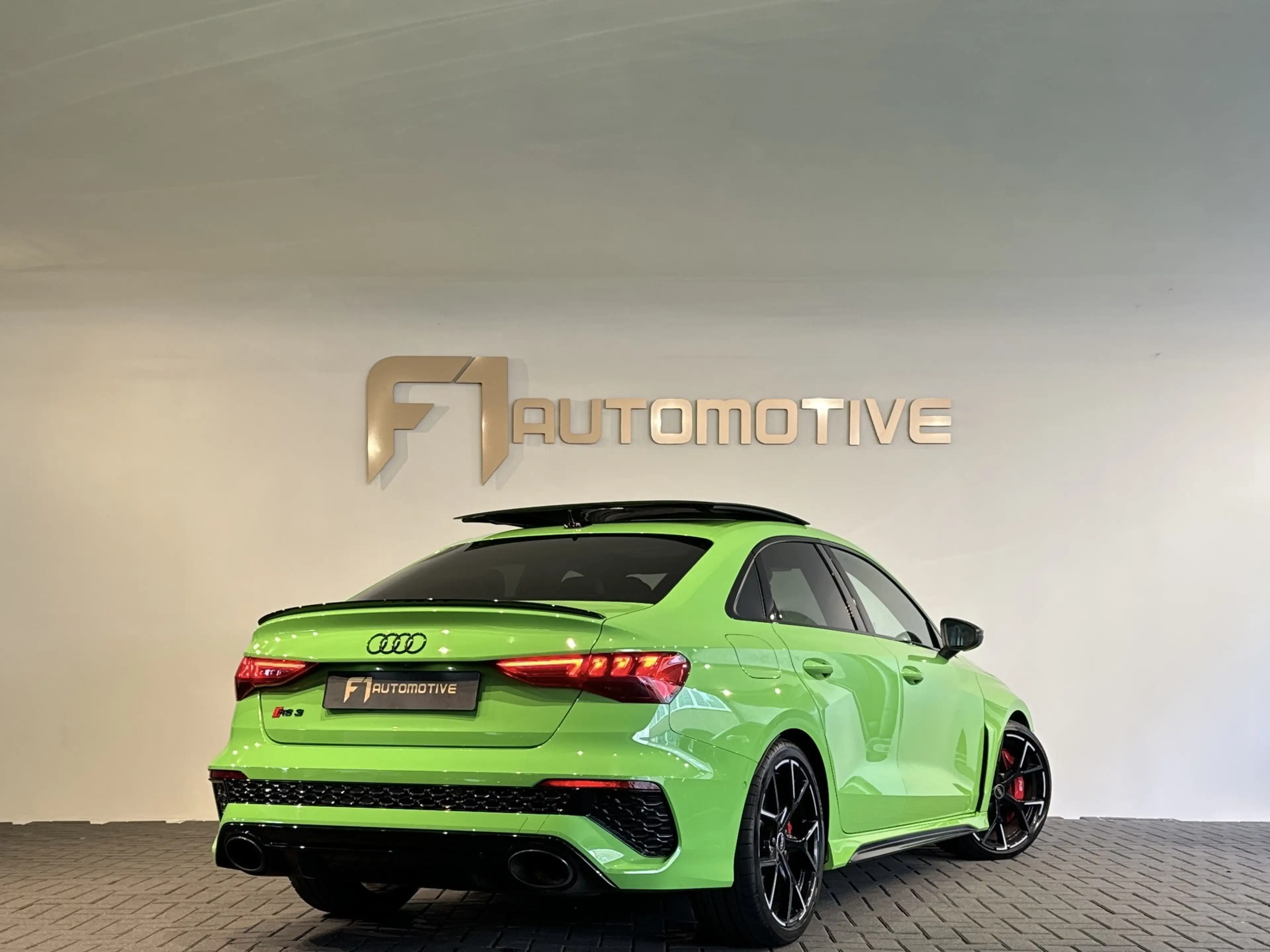 Audi RS3 A3 Limousine 2.5 TFSI quattro Pano|Massage|Hulk|B& — photo 4