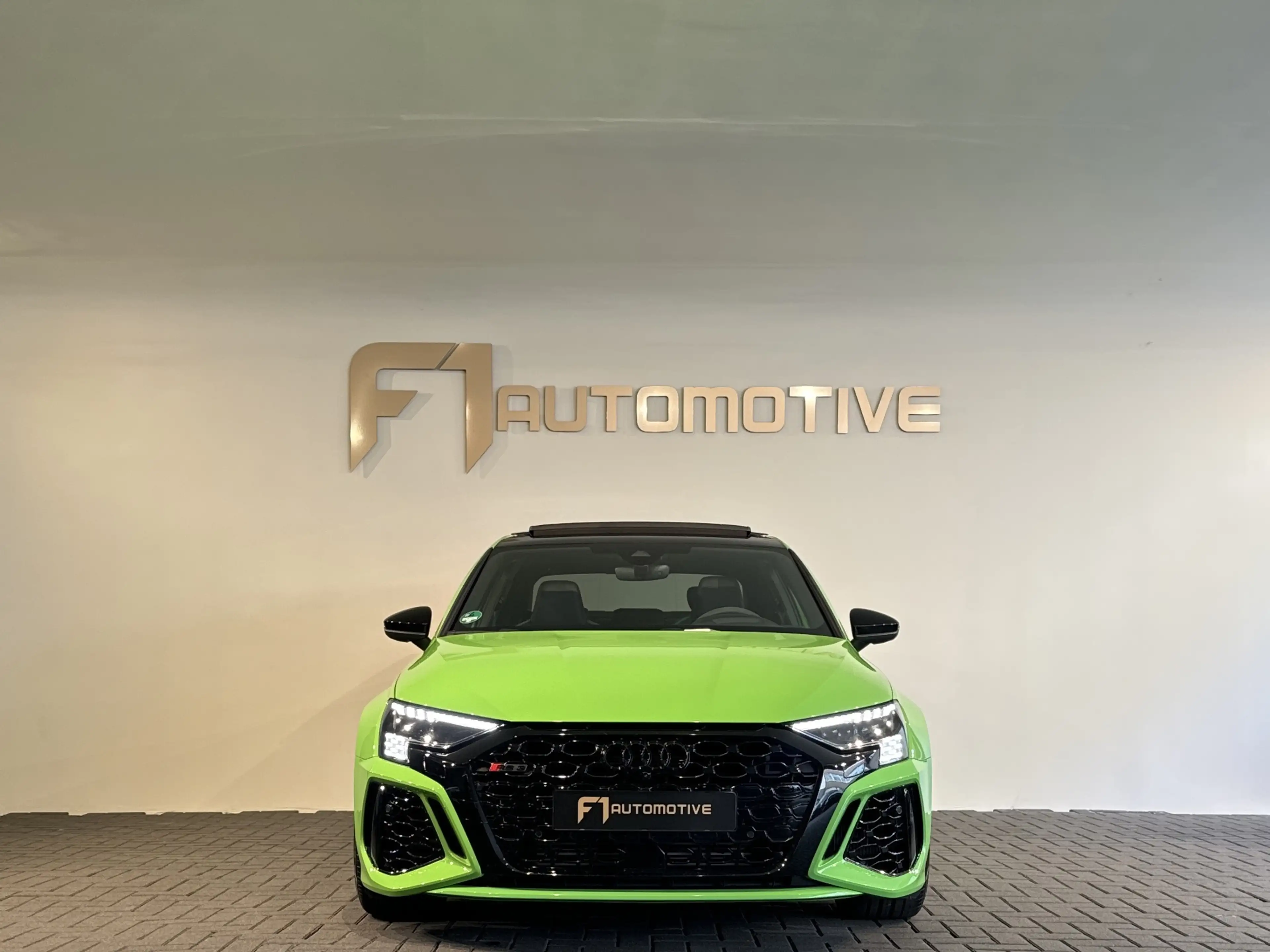 Audi RS3 A3 Limousine 2.5 TFSI quattro Pano|Massage|Hulk|B& — photo 2