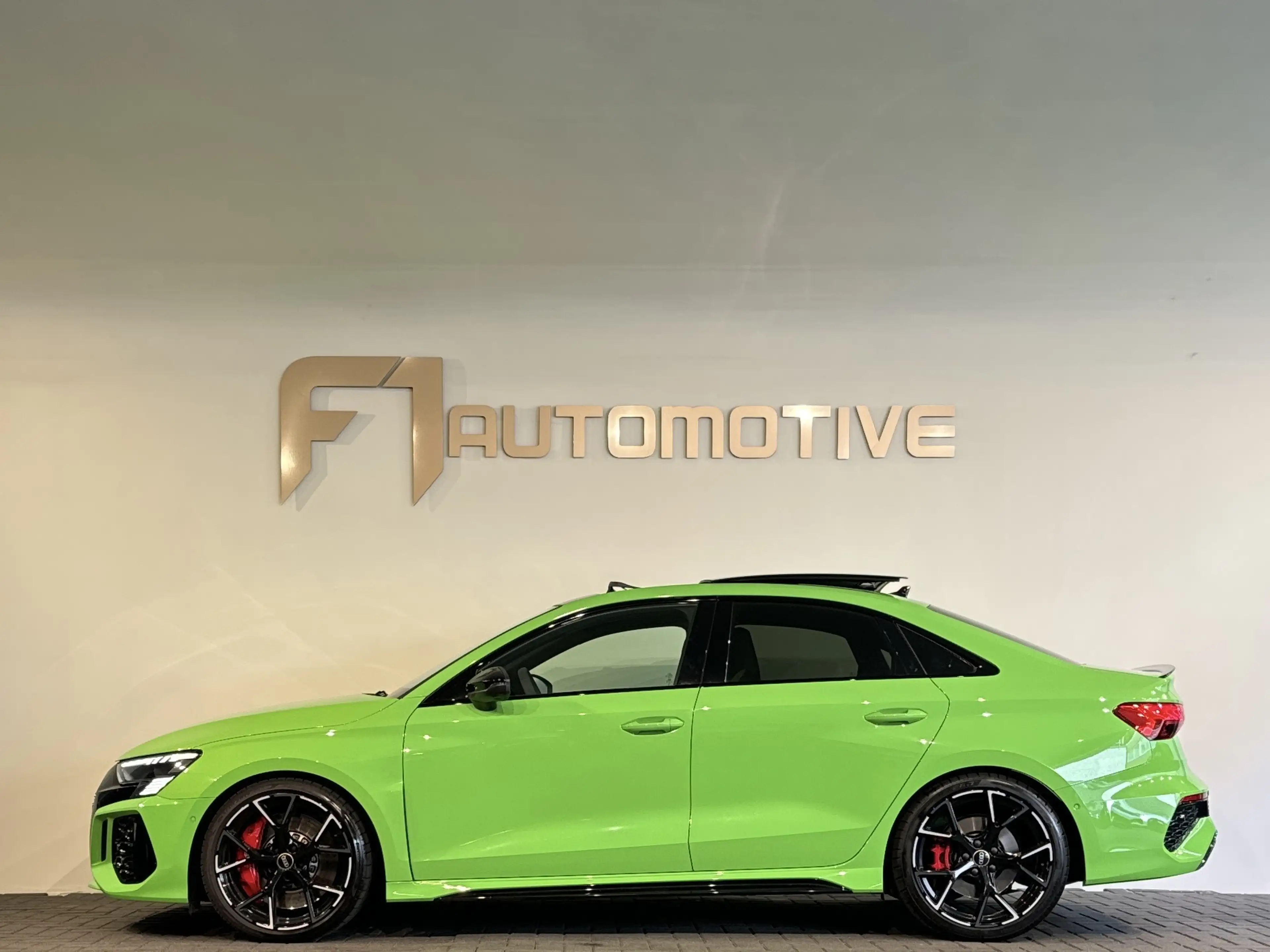 Audi RS3 A3 Limousine 2.5 TFSI quattro Pano|Massage|Hulk|B& — photo 7