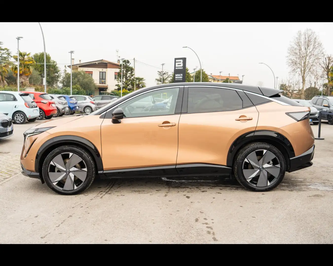 Nissan Ariya 87 kWh Evolve Oro - 2