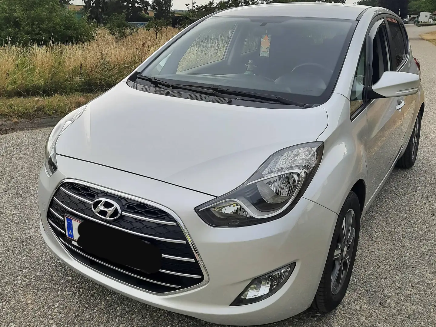 Hyundai iX20 iX20 1,6 CVVT Level 3 Aut. Level 3 Silber - 1