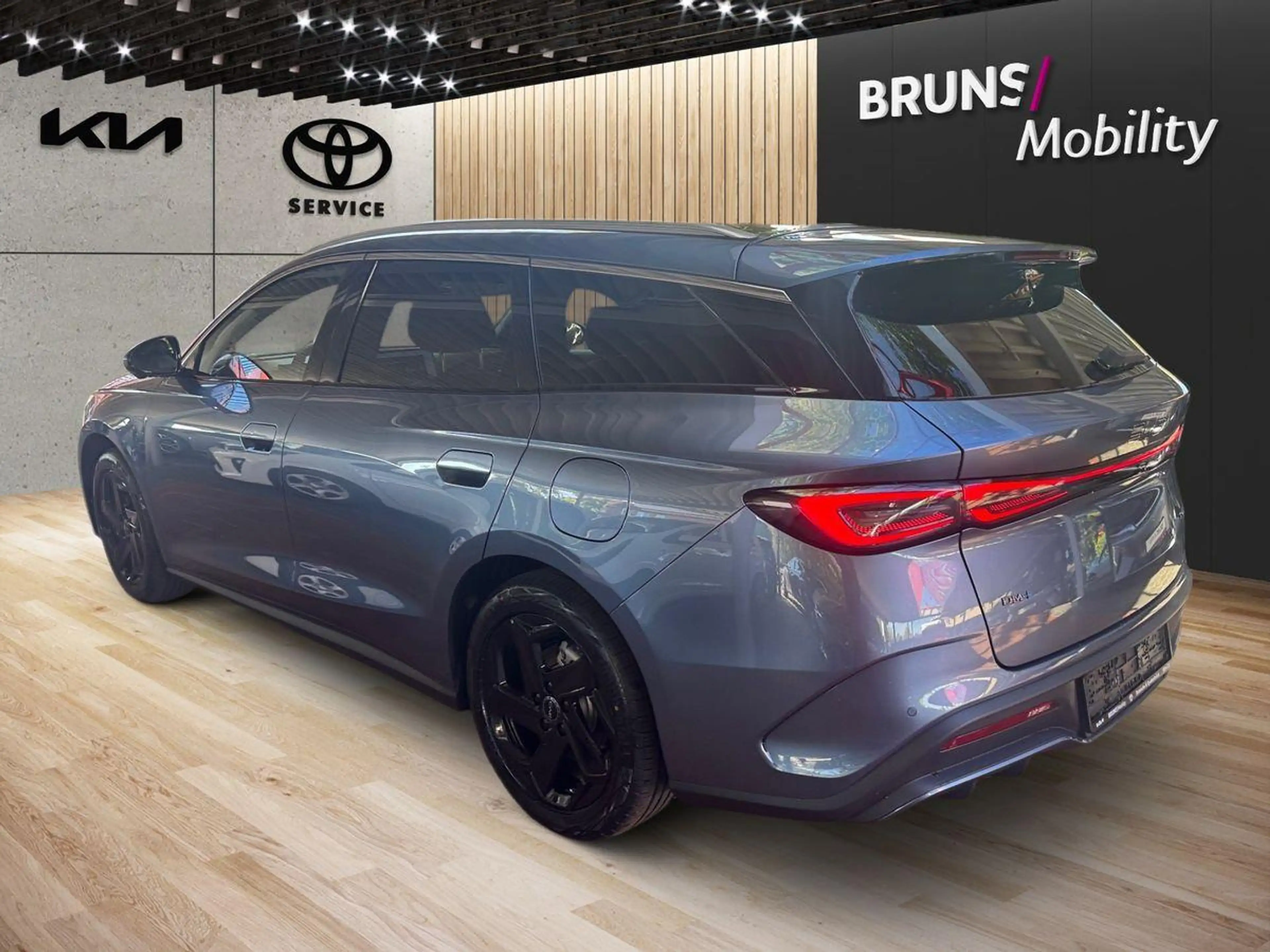 BYD Seal 6 Touring 1.5 PHEV DM-i 156 kW Comfort — photo 5