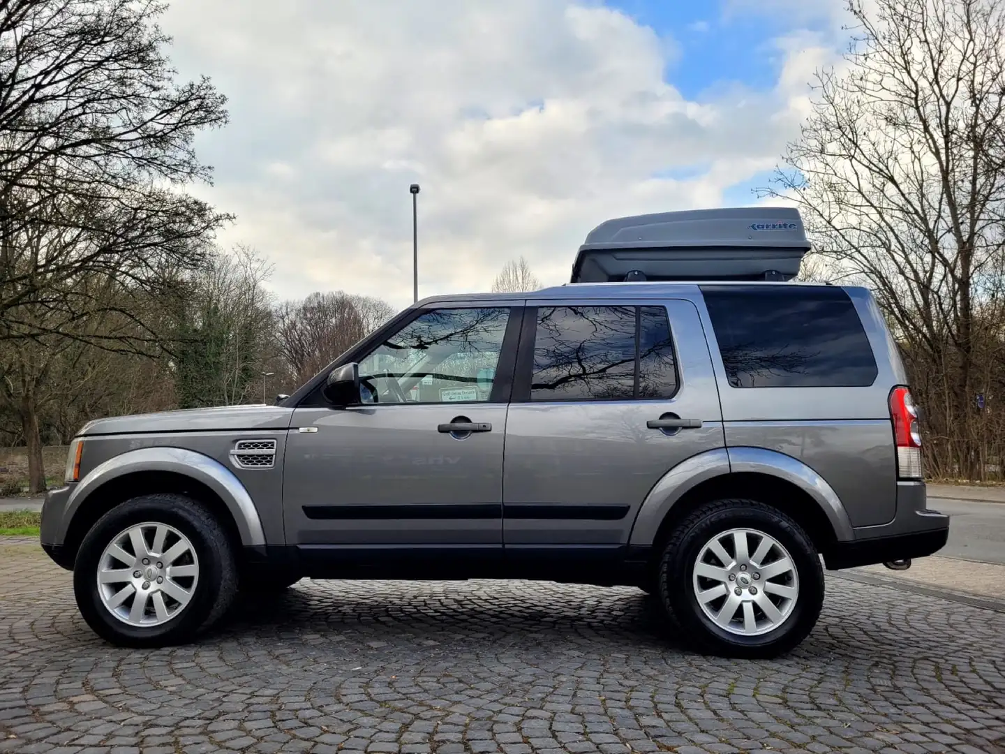 Land Rover Discovery TD V6 Aut. Family Limited Edition 7 Sitzer-Pano ! Szürke - 1