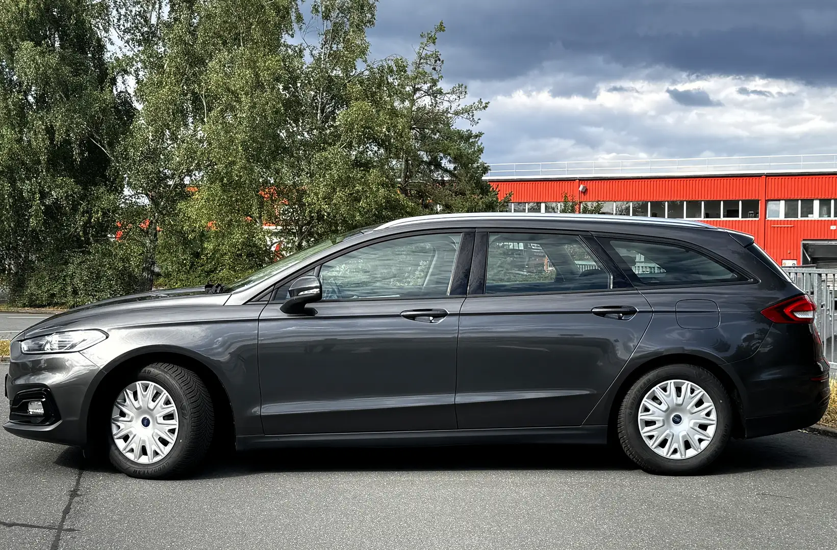 Ford Mondeo 2,0 EcoBlue*NAVI*AUTO*PDC+GARANTIE*TÜV-NEU Gris - 2