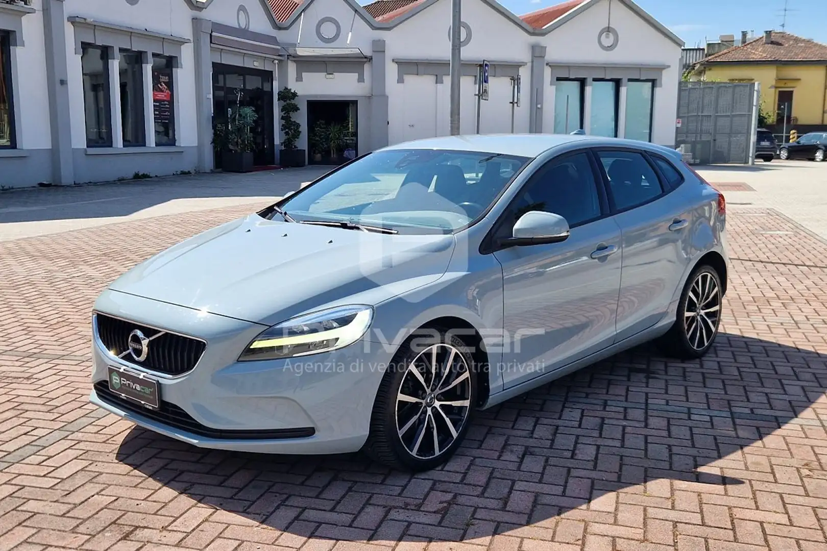 Volvo V40 V40 D2 Momentum Argento - 1
