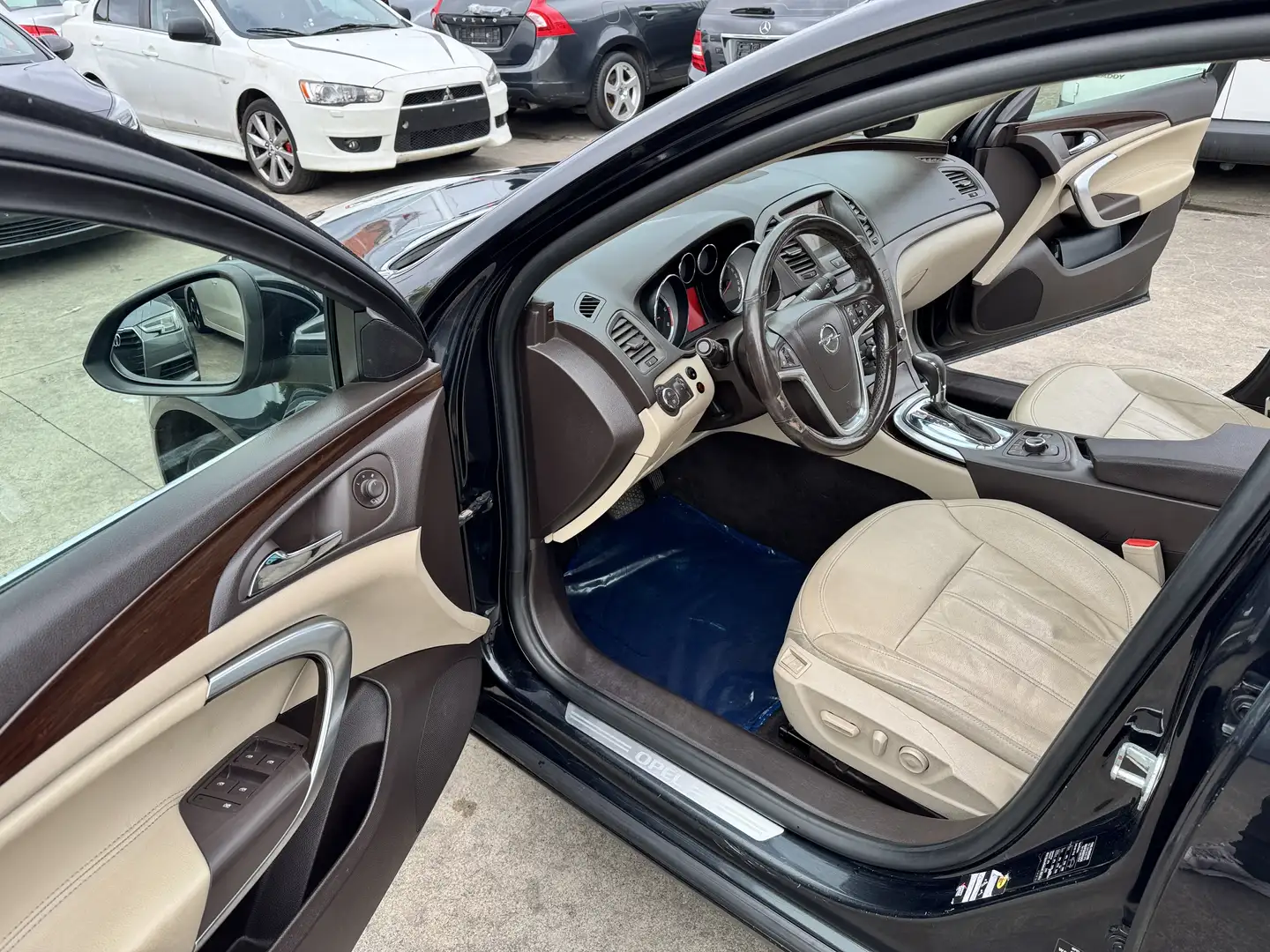 Opel Insignia Opel Insignia 2L Diesel Automaat Full Opties Noir - 2