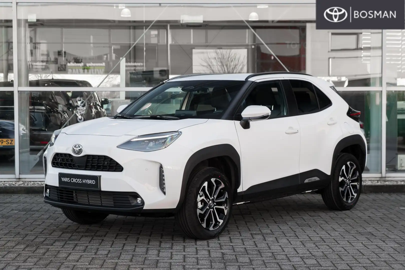 Toyota Yaris Cross 1.5 VVT-I Hybrid 116pk CVT First Edition Wit - 1