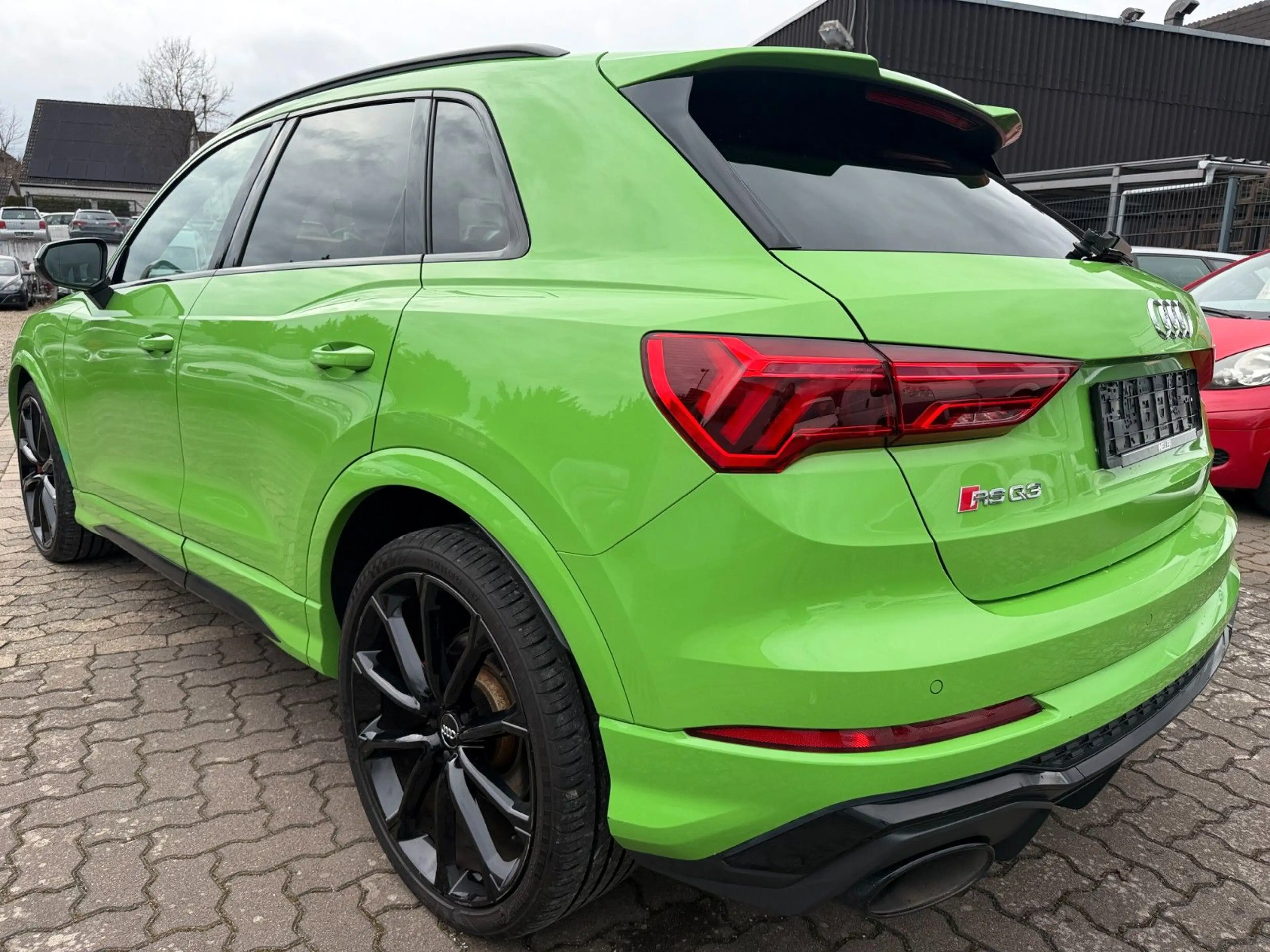 Audi RS Q3 2.5 TFSI S tronic quattro — photo 2