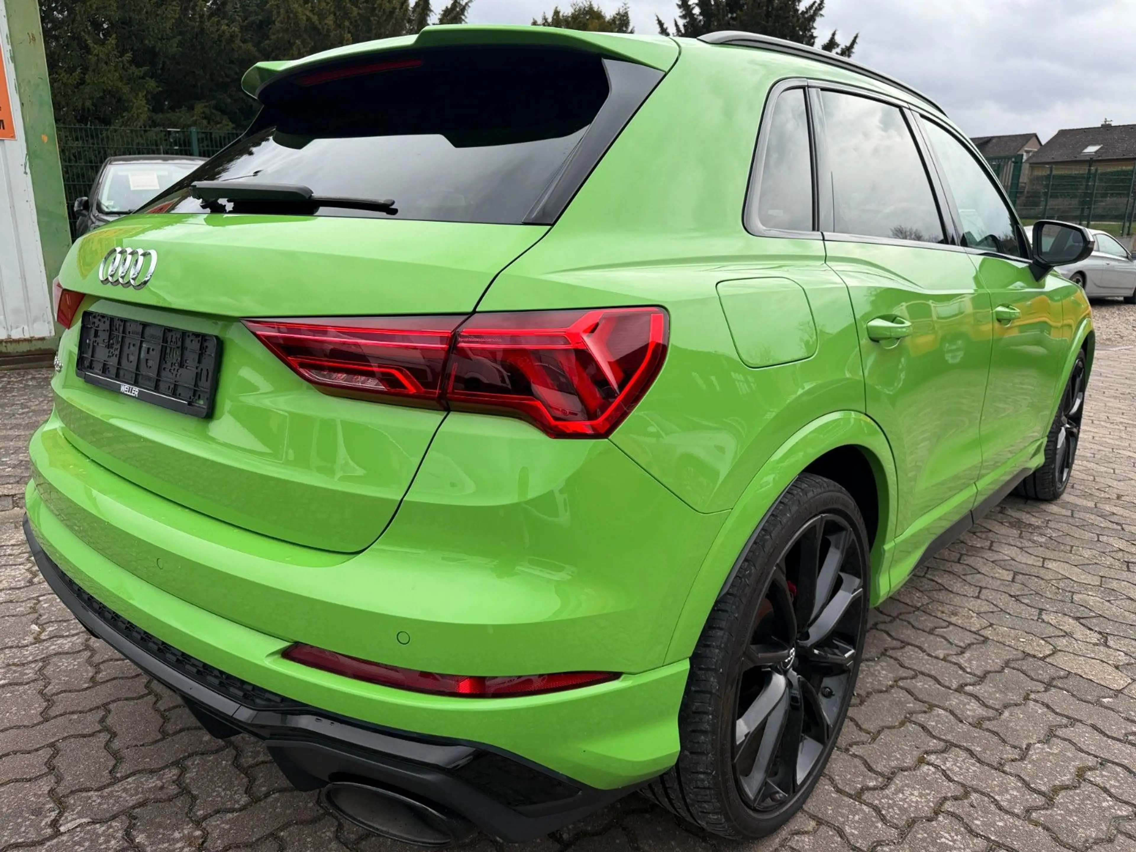 Audi RS Q3 2.5 TFSI S tronic quattro — photo 3