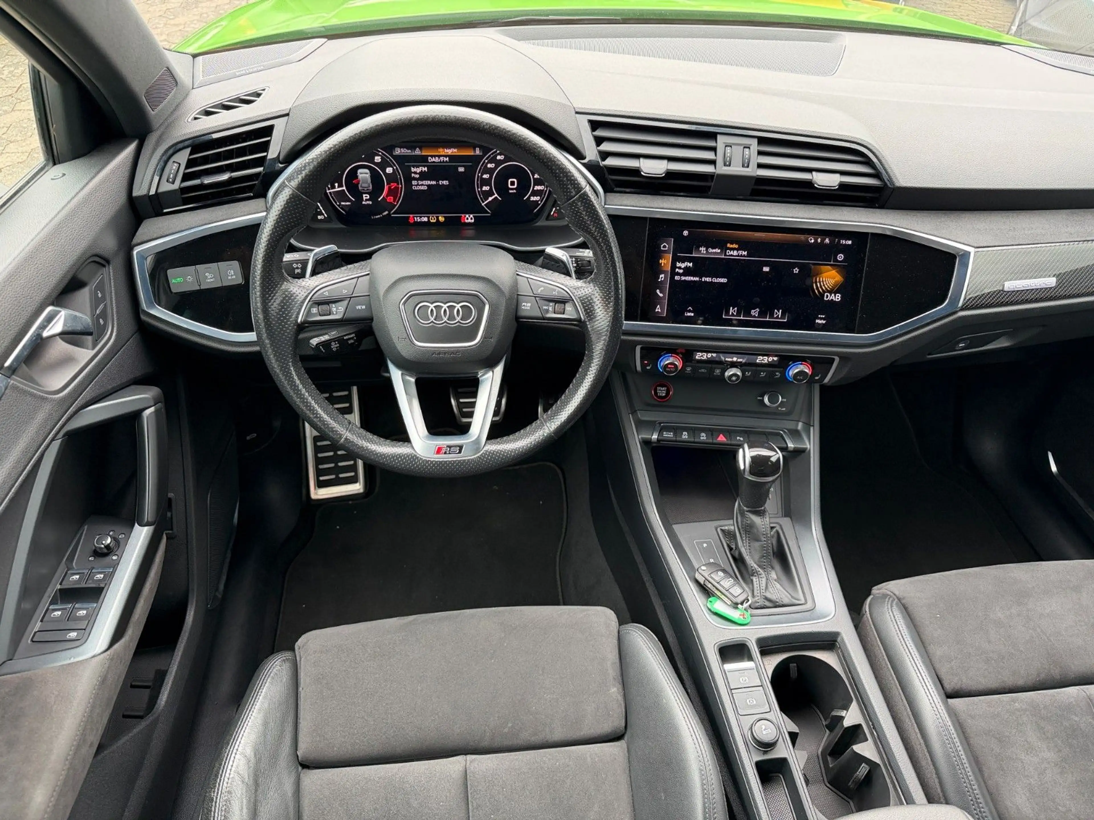 Audi RS Q3 2.5 TFSI S tronic quattro — photo 9
