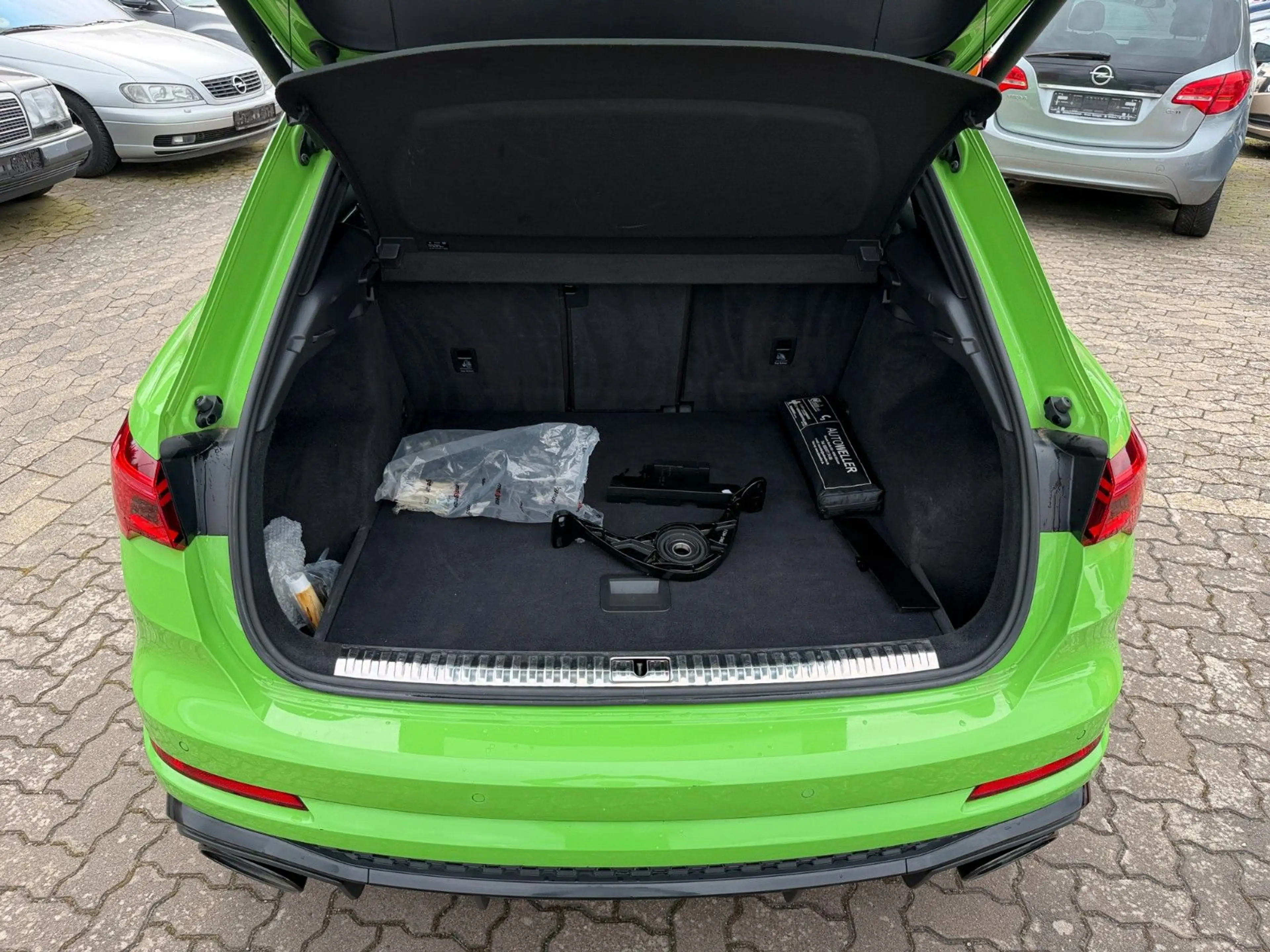Audi RS Q3 2.5 TFSI S tronic quattro — photo 14